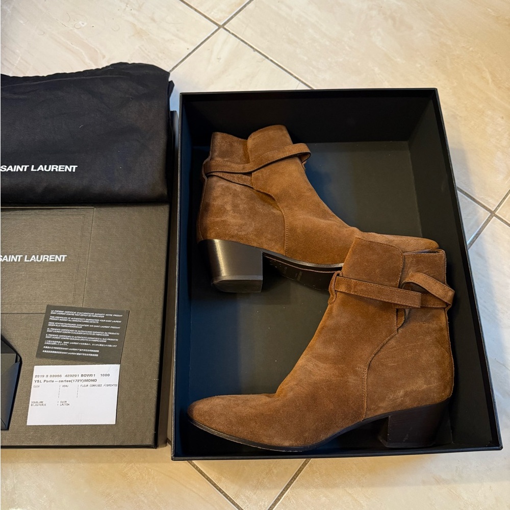 ❌SOLD Authentic Saint Laurent boots size 39 US8 suede